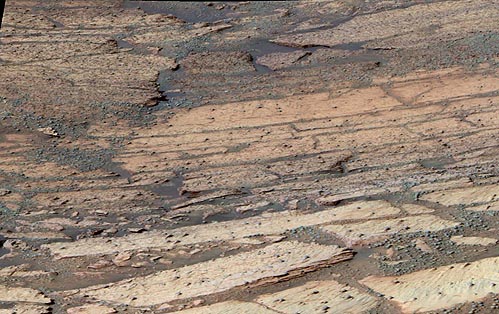 Марс: похоже, что кто-то замостил тут дорогу